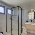 Bayview Protaras - 5 Bedroom Beachfront Вилла Паралимни