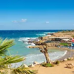 Вилла Bayview Protaras - 5 Bedroom Beachfront