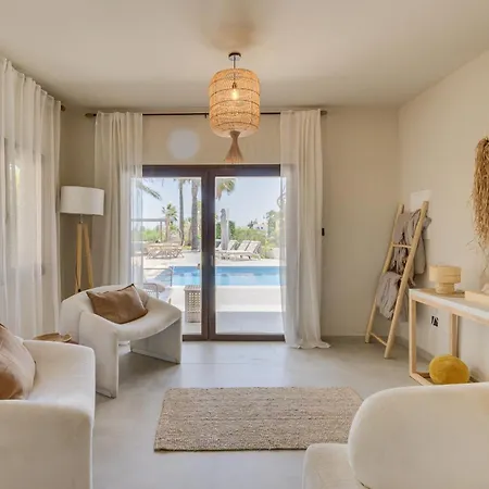 Bayview Protaras - 5 Bedroom Beachfront *
