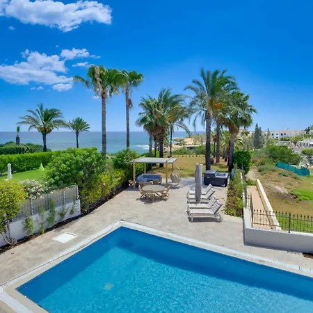 Bayview Protaras - 5 Bedroom Beachfront Villa Paralimni