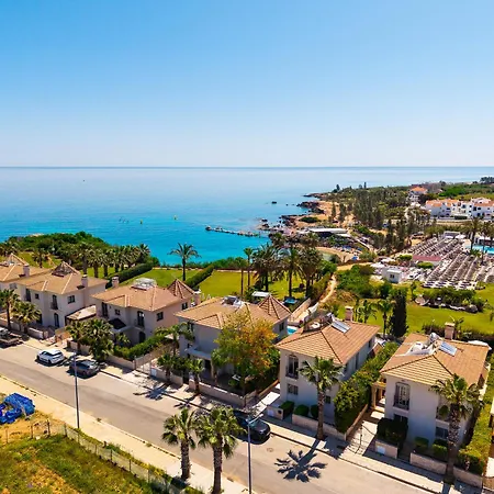 Bayview Protaras - 5 Bedroom Beachfront * Paralimni
