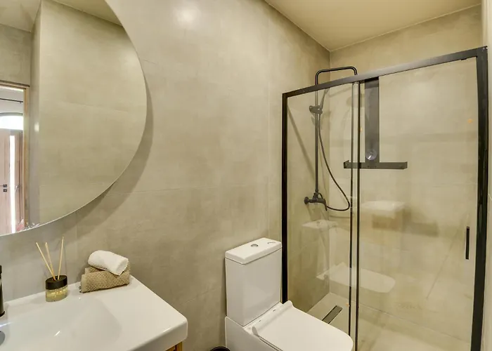 Kalindi-5 Bedroom Beachfront With Private Pool